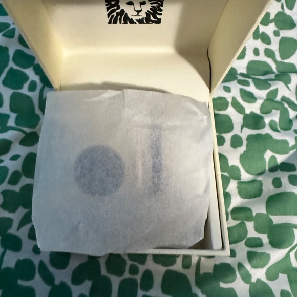 Anne Klein Gold/Black Watch + 3 Bracelet Set NIB 🎁 Perfect Gift - Picture 3 of 10